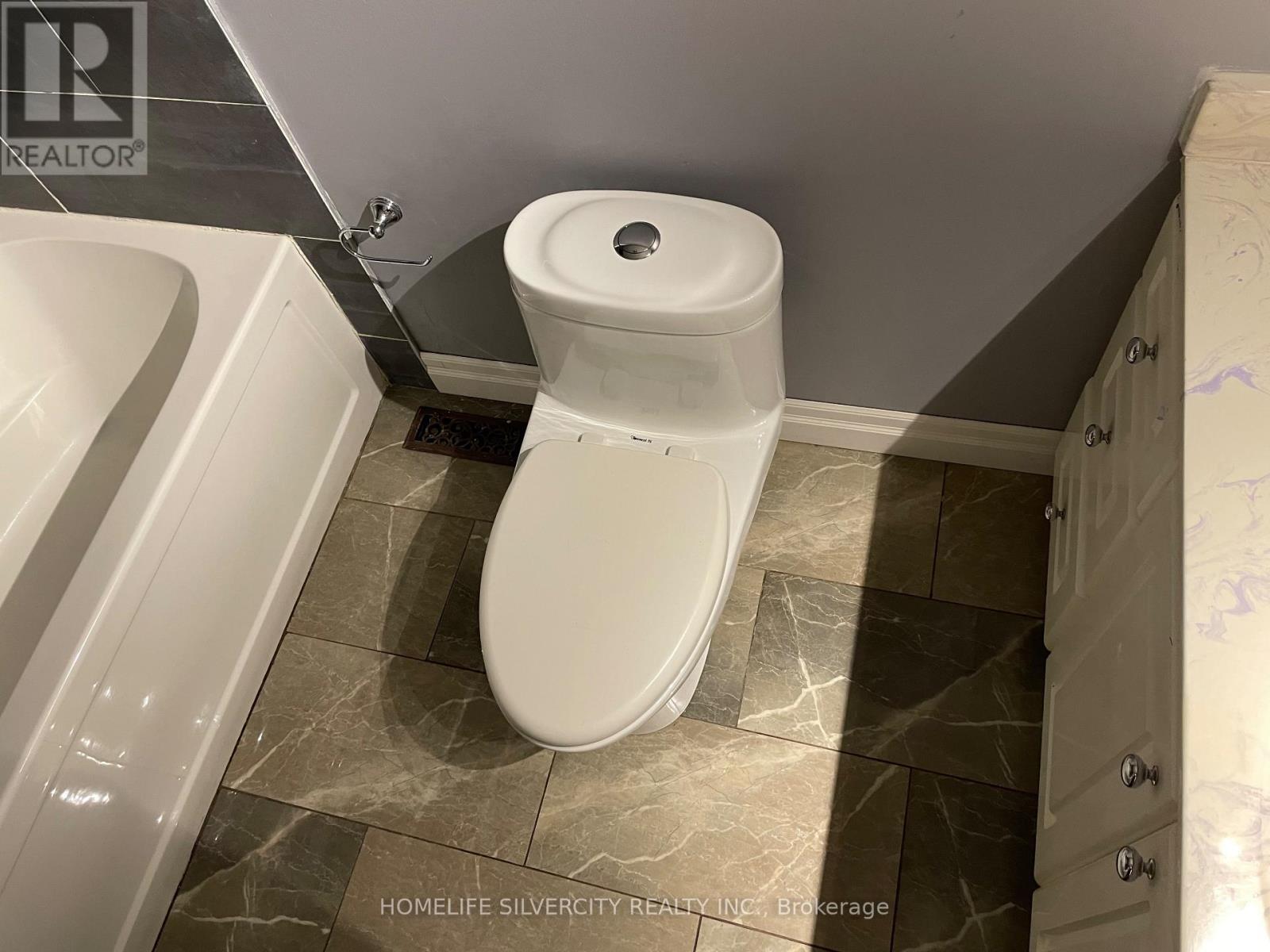 7 Mandrain Crescent, Brampton, ON - Indoor Photo Showing Bathroom