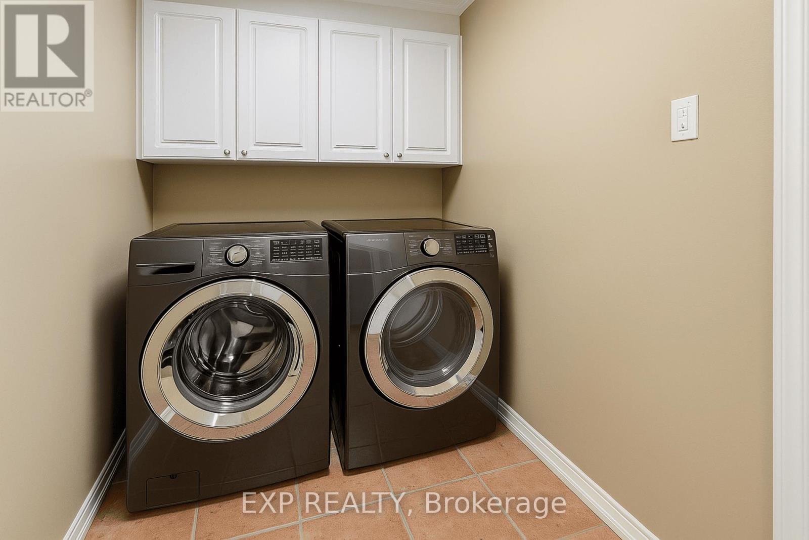 Bsmnt - 14 White Road, Brampton, ON - Indoor Photo Showing Laundry Room
