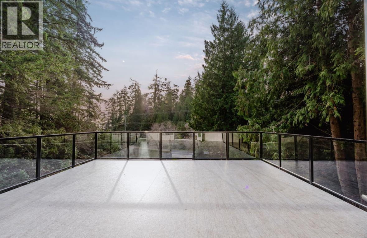 6960 Sunshine Coast Highway, Sechelt, BC - Outdoor