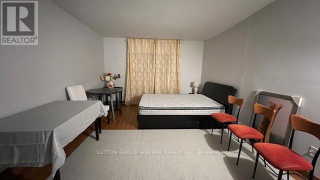 35 Verwood Avenue, Toronto, ON - Indoor Photo Showing Bedroom