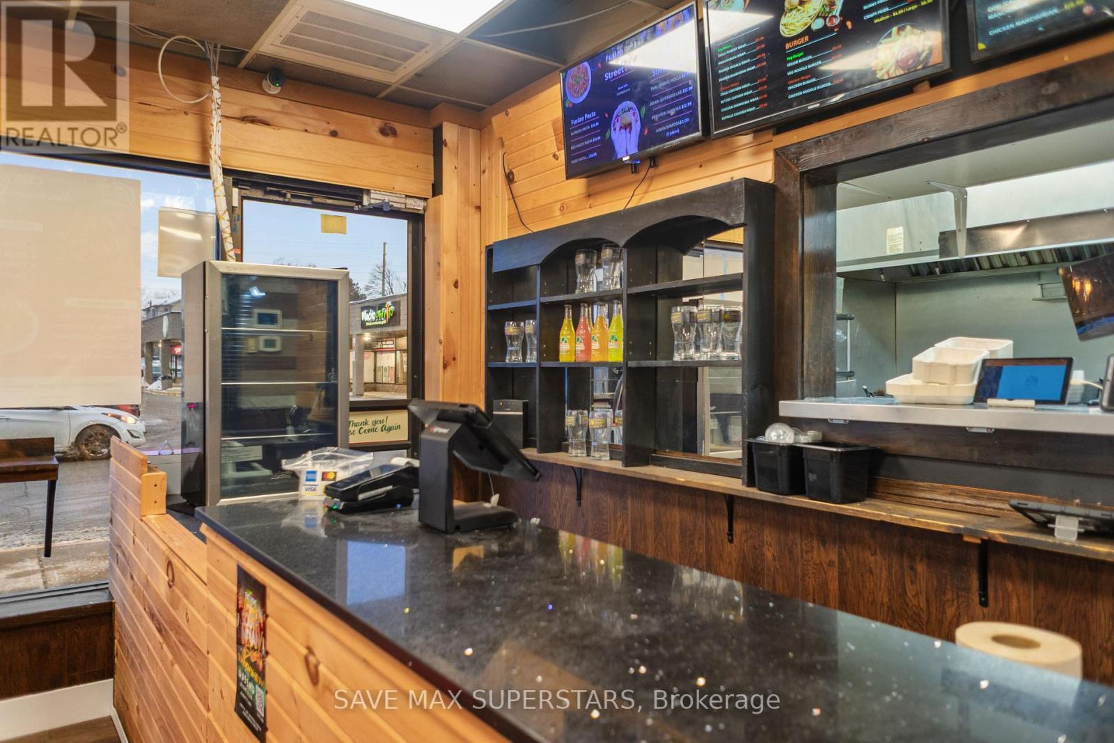 16 - 353 Duckworth Street, Barrie, ON