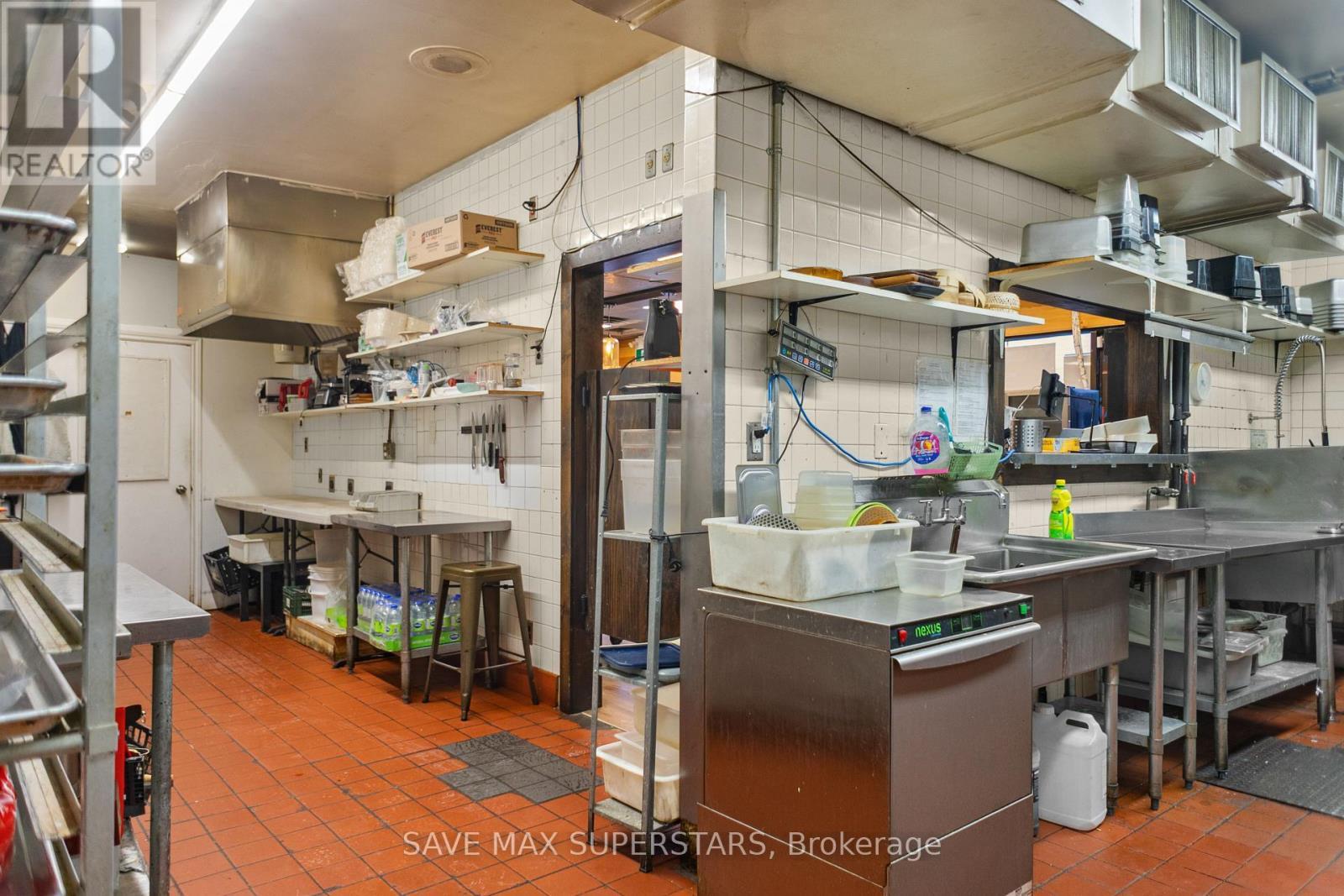 16 - 353 Duckworth Street, Barrie, ON