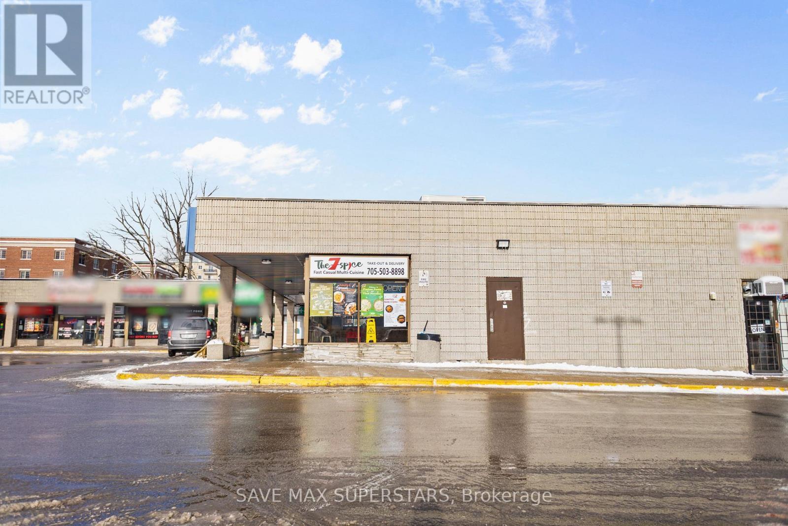 16 - 353 Duckworth Street, Barrie, ON