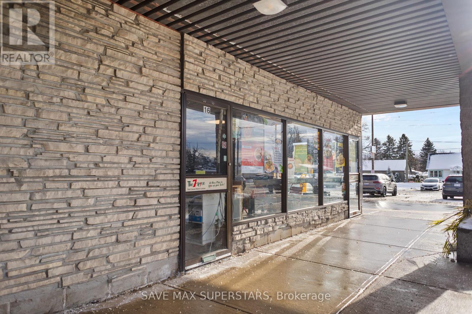 16 - 353 Duckworth Street, Barrie, ON