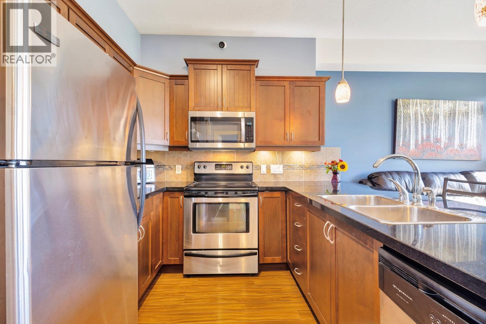 3533 Carrington Road Unit# 211, Westbank, BC - Indoor Photo Showing Kitchen With Double Sink