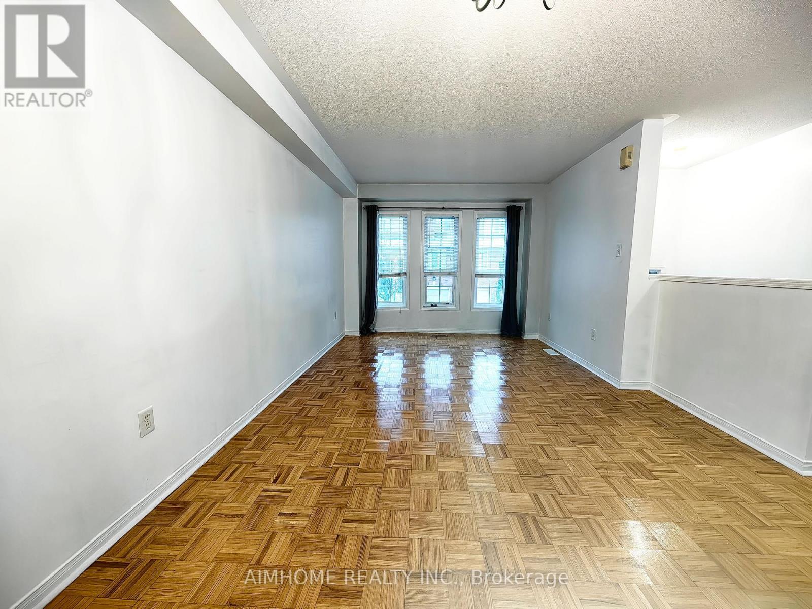 63 - 4950 Albina Way, Mississauga, ON - Indoor Photo Showing Other Room