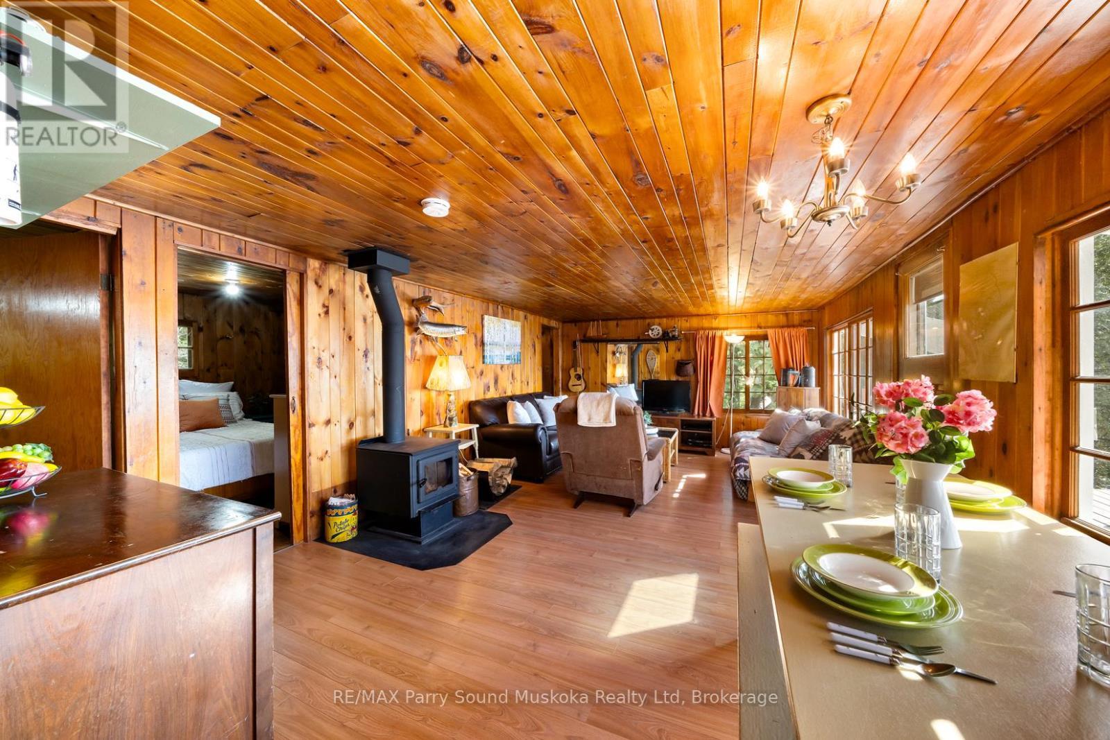 764 East Bear Lake Road, Mcmurrich/Monteith (Bear Lake), ON - Indoor