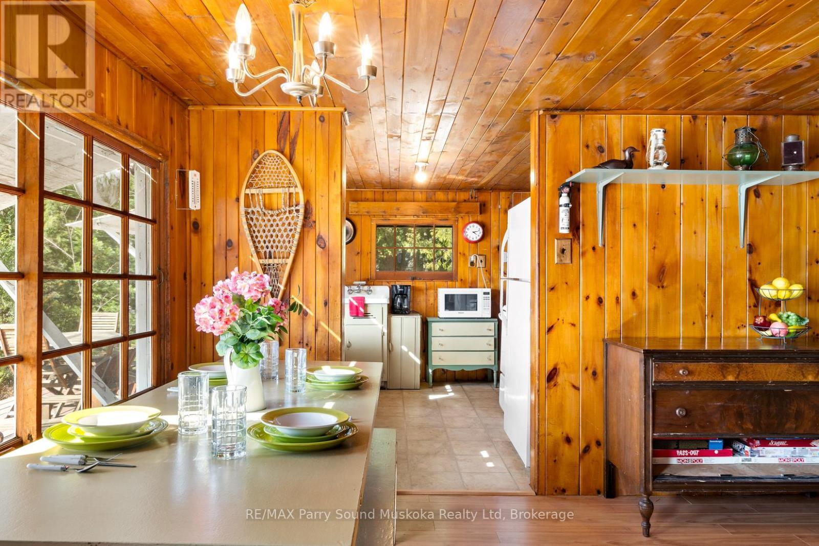 764 East Bear Lake Road, Mcmurrich/Monteith (Bear Lake), ON - Indoor