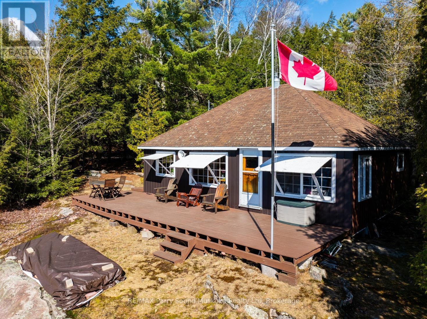 764 East Bear Lake Road, Mcmurrich/Monteith (Bear Lake), ON - Outdoor With Deck Patio Veranda