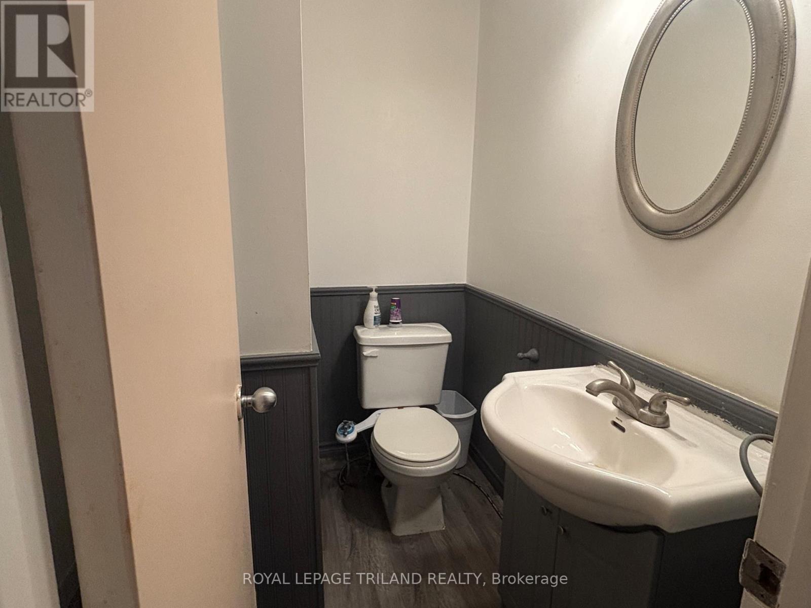 109 Conway Drive, London South (South X), ON - Indoor Photo Showing Bathroom