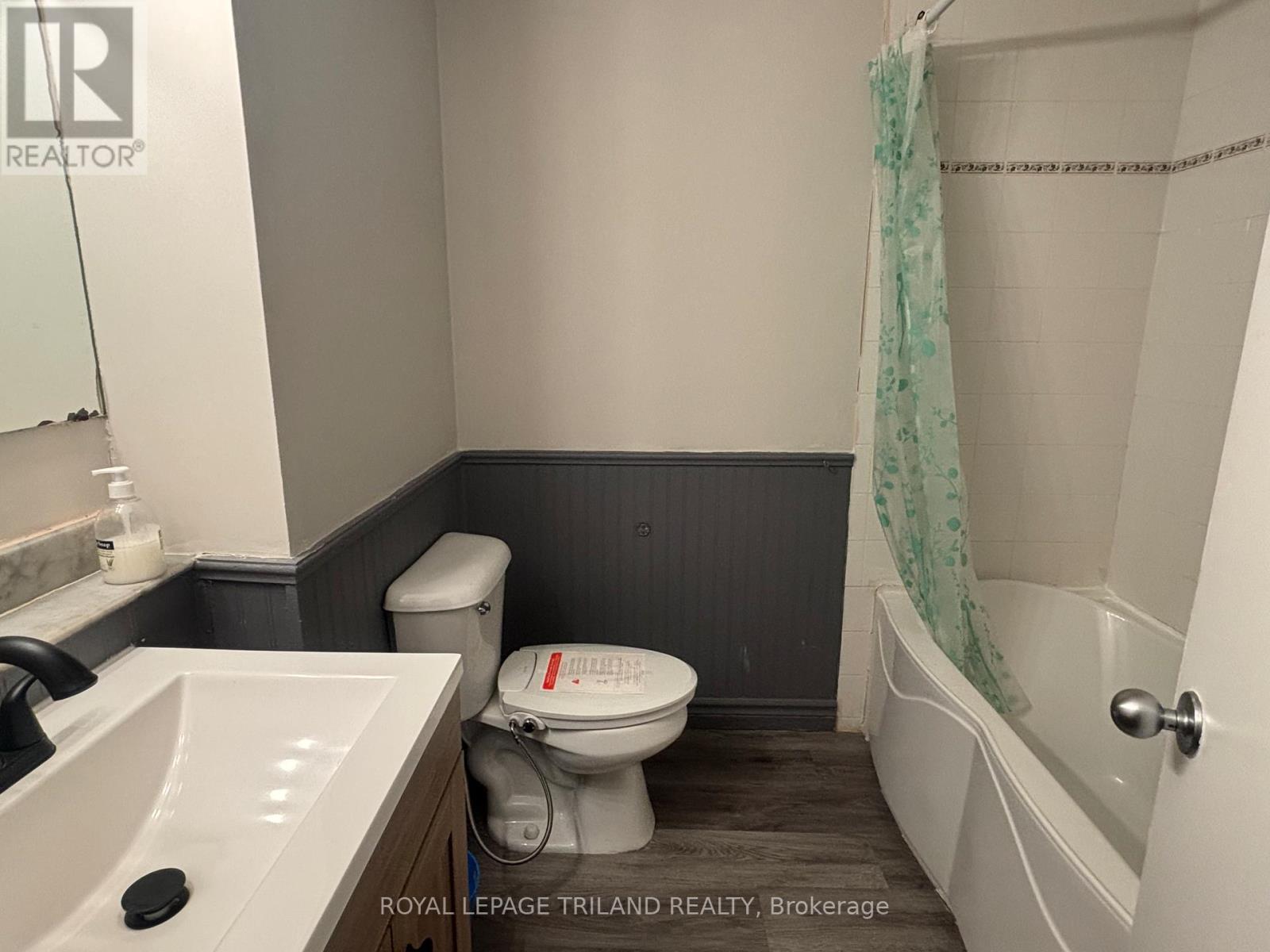 109 Conway Drive, London South (South X), ON - Indoor Photo Showing Bathroom