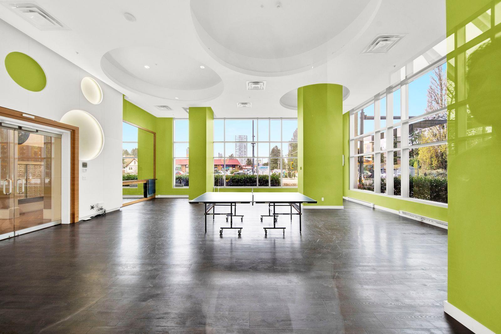 2107 9981 Whalley Boulevard, Surrey, BC - Indoor