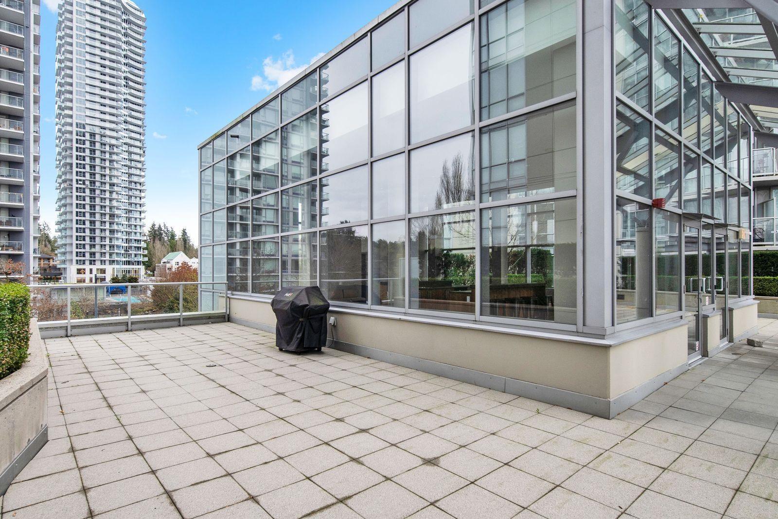 2107 9981 Whalley Boulevard, Surrey, BC - Outdoor