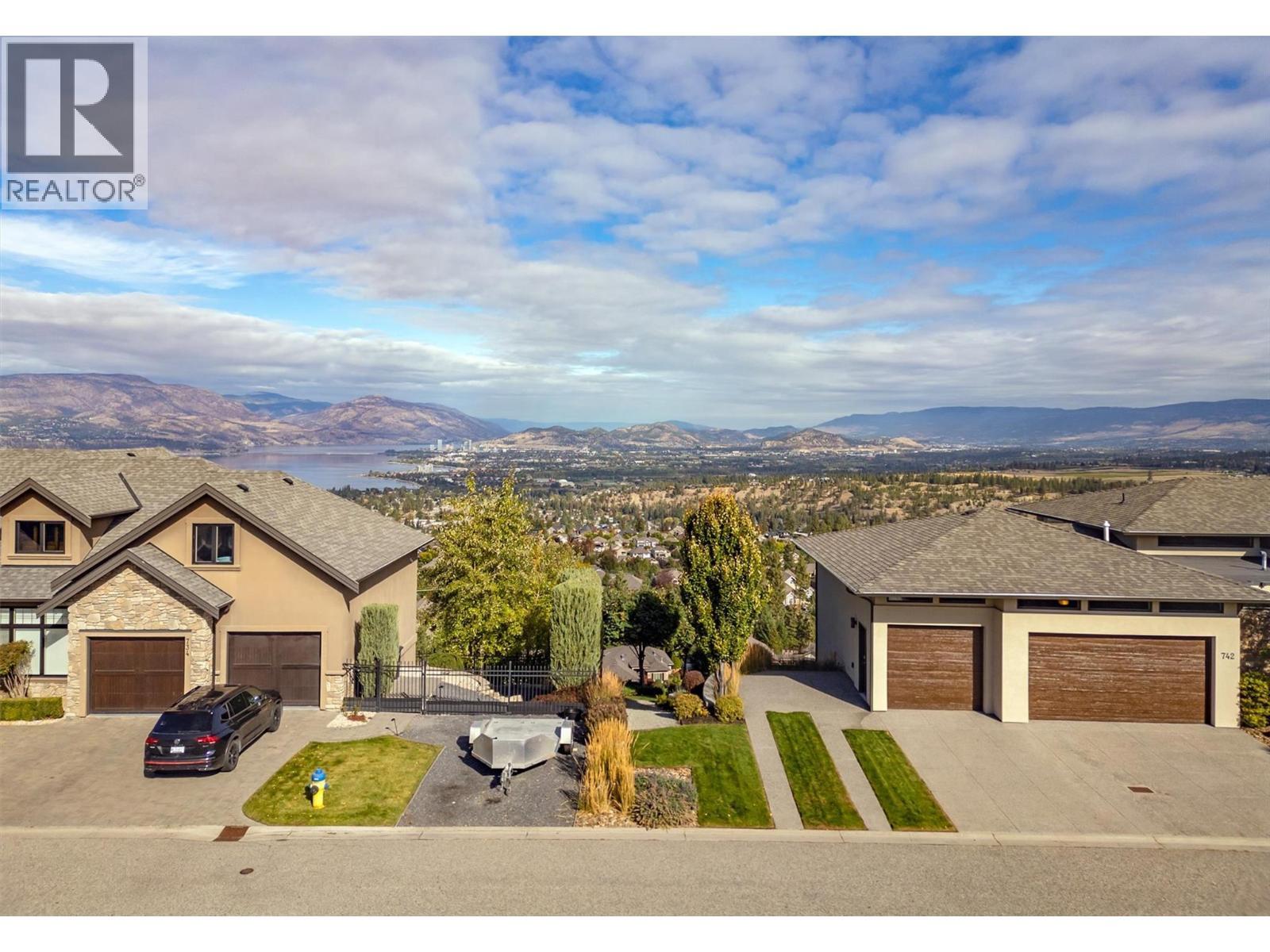 737 Kuipers Crescent, Kelowna, BC - Outdoor