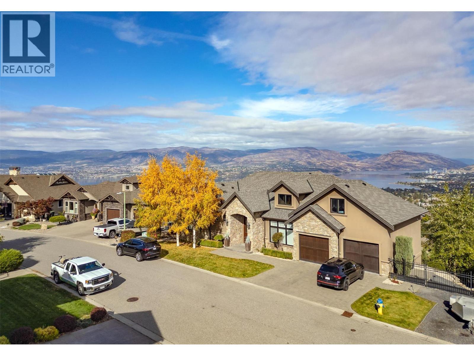 737 Kuipers Crescent, Kelowna, BC - Outdoor With View