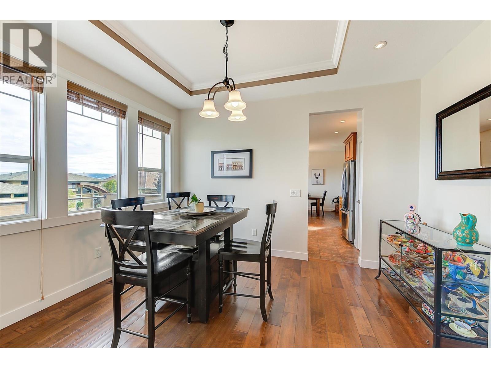737 Kuipers Crescent, Kelowna, BC - Indoor Photo Showing Dining Room