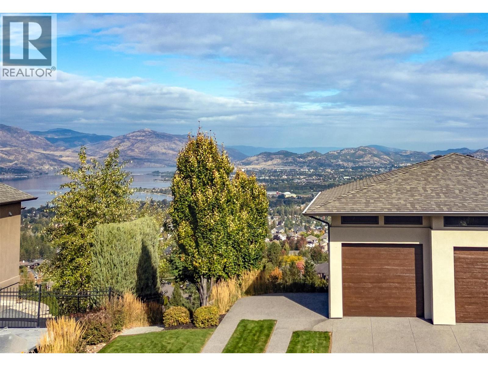 737 Kuipers Crescent, Kelowna, BC - Outdoor With View