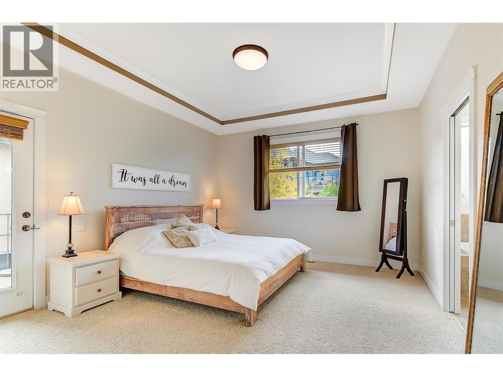 737 Kuipers Crescent, Kelowna, BC - Indoor Photo Showing Bedroom