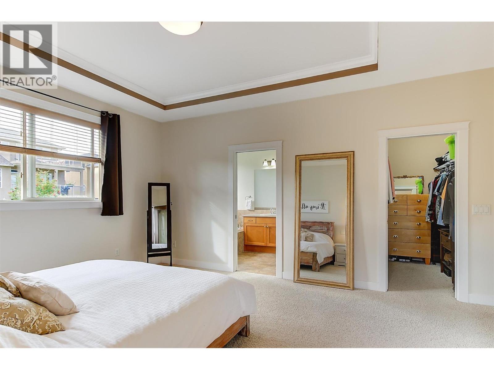 737 Kuipers Crescent, Kelowna, BC - Indoor Photo Showing Bedroom