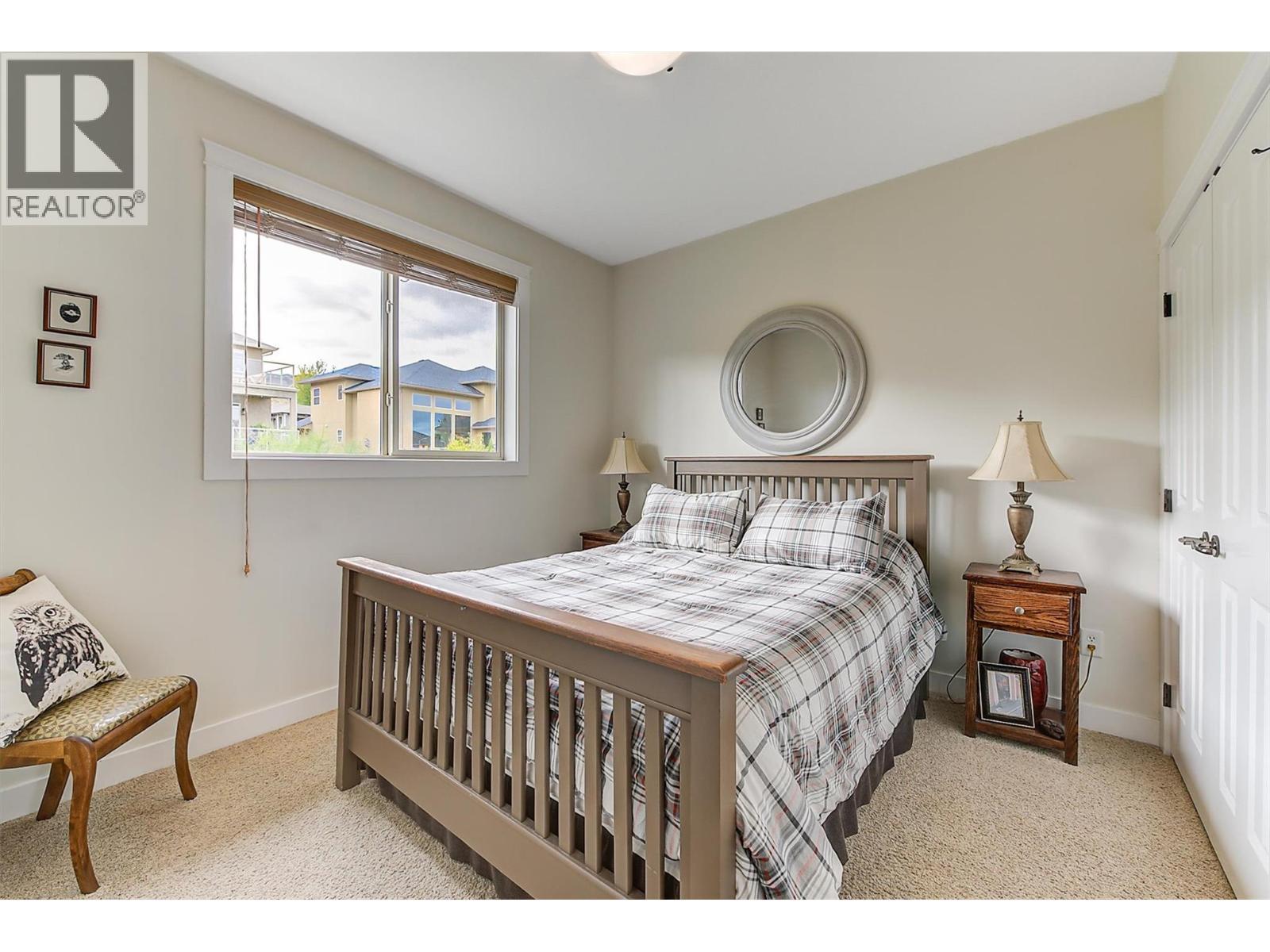 737 Kuipers Crescent, Kelowna, BC - Indoor Photo Showing Bedroom