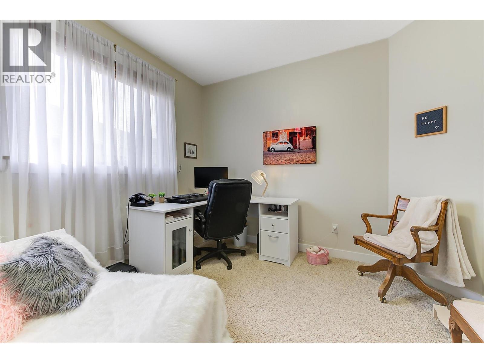 737 Kuipers Crescent, Kelowna, BC - Indoor Photo Showing Bedroom