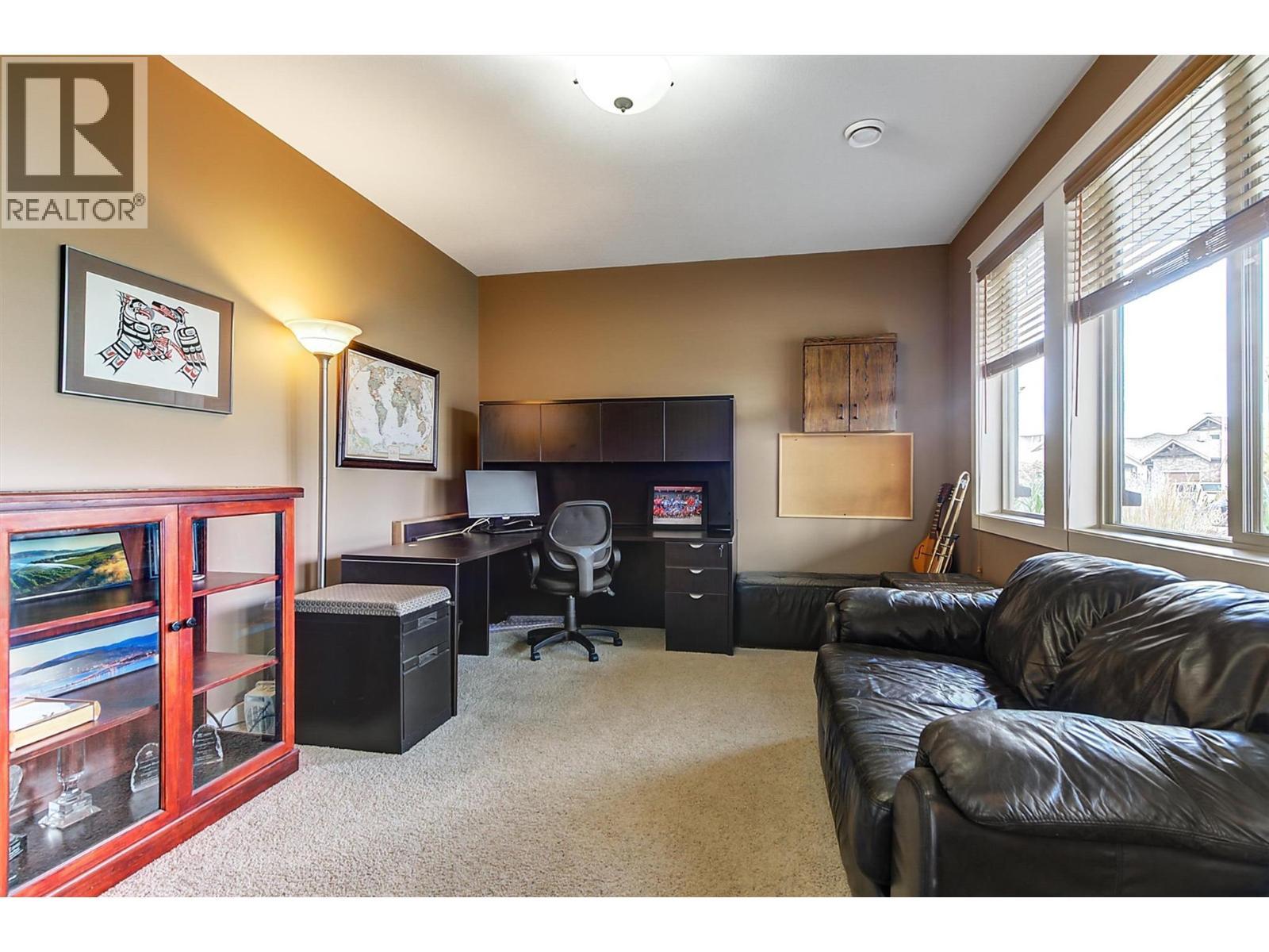 737 Kuipers Crescent, Kelowna, BC - Indoor