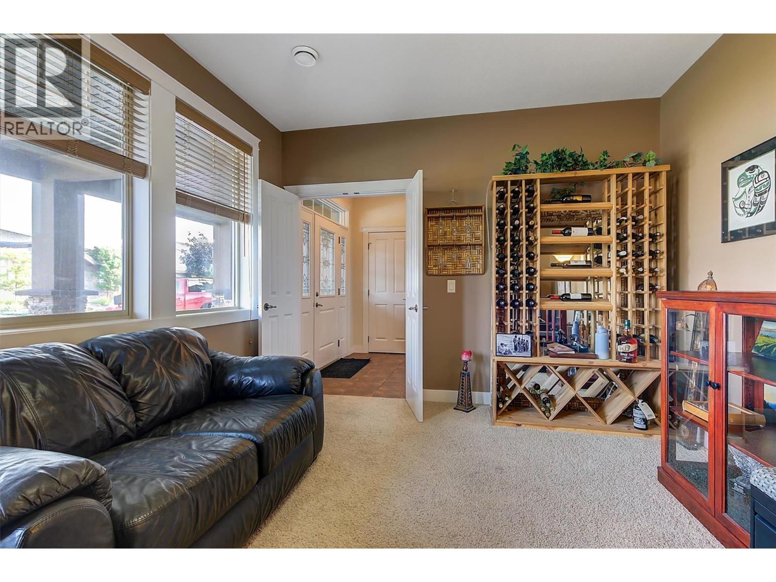 737 Kuipers Crescent, Kelowna, BC - Indoor
