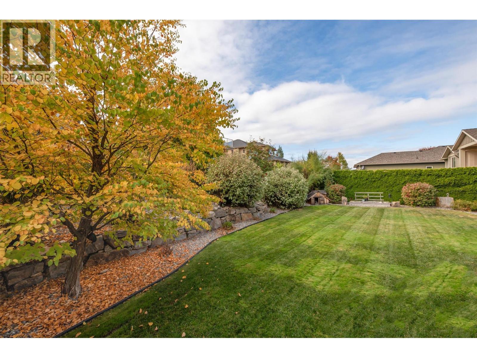 737 Kuipers Crescent, Kelowna, BC - Outdoor