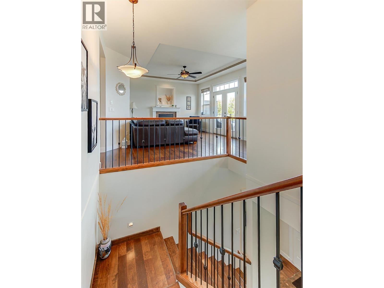 737 Kuipers Crescent, Kelowna, BC - Indoor Photo Showing Other Room