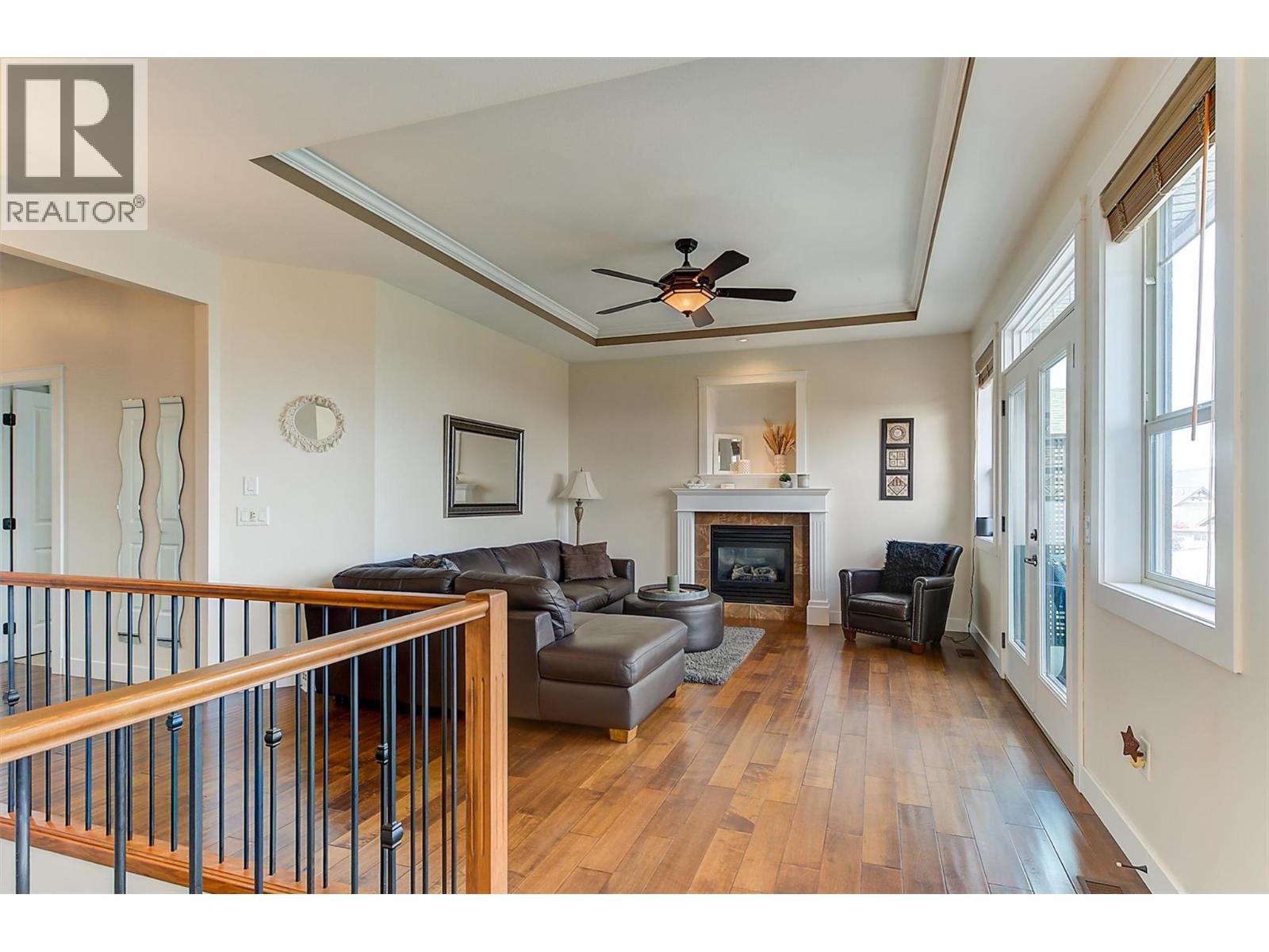 737 Kuipers Crescent, Kelowna, BC - Indoor With Fireplace
