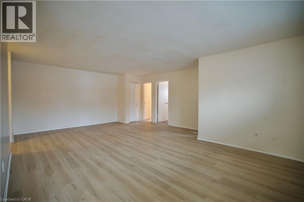 223 Heiman Street Unit# 2, Kitchener, ON - Indoor Photo Showing Other Room