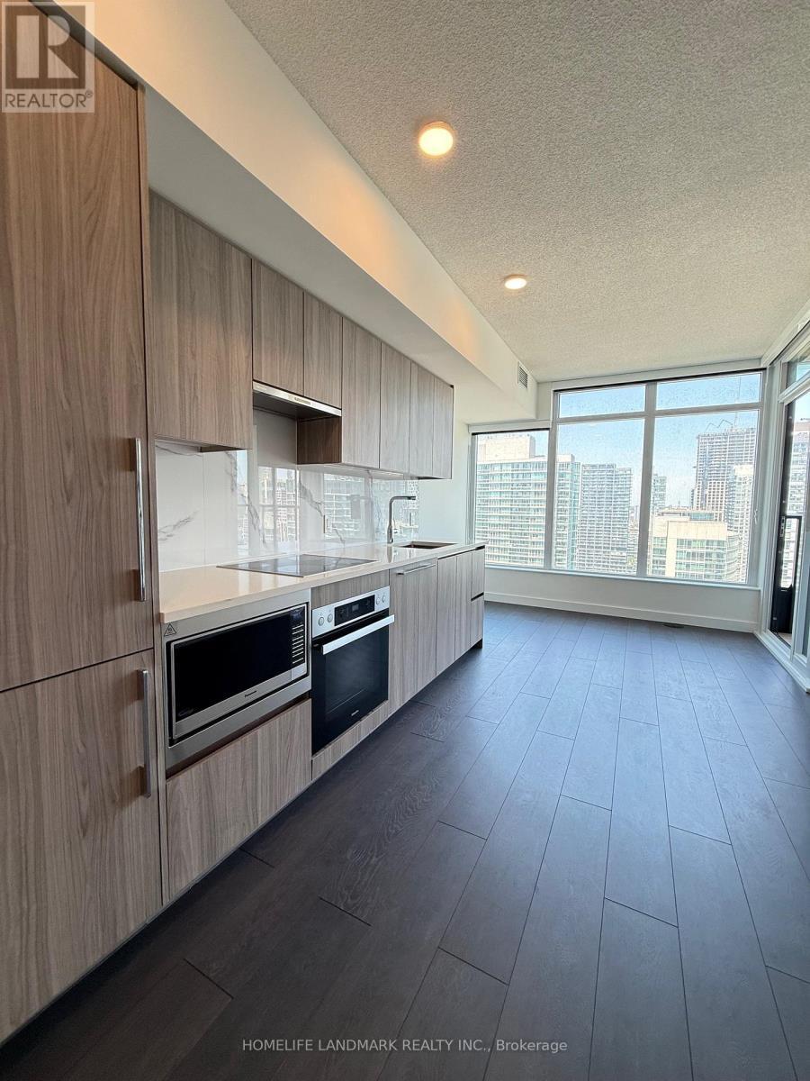 3115 - 1 Concord Cityplace Way, Toronto, ON - Indoor Photo Showing Kitchen