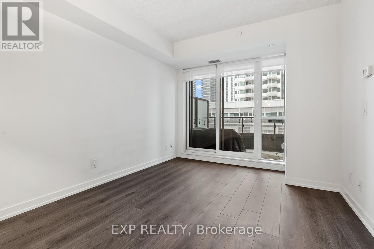 314 - 200 Sackville Street, Toronto, ON - Indoor Photo Showing Other Room