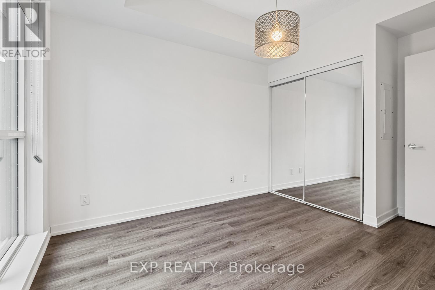 314 - 200 Sackville Street, Toronto, ON - Indoor Photo Showing Other Room