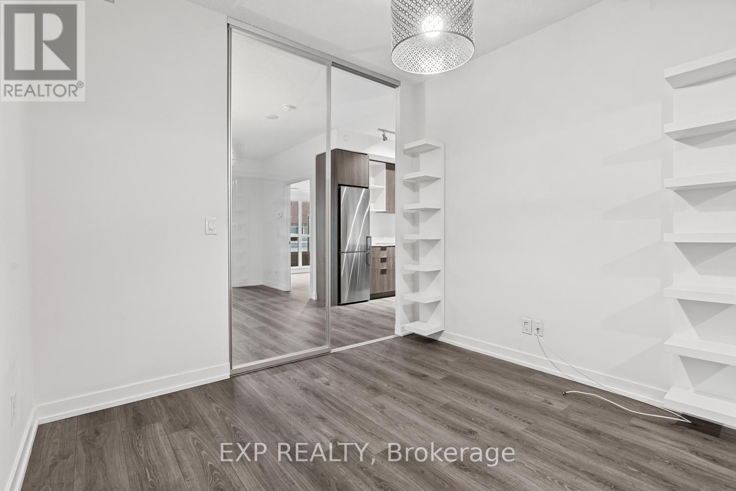 314 - 200 Sackville Street, Toronto, ON - Indoor Photo Showing Other Room