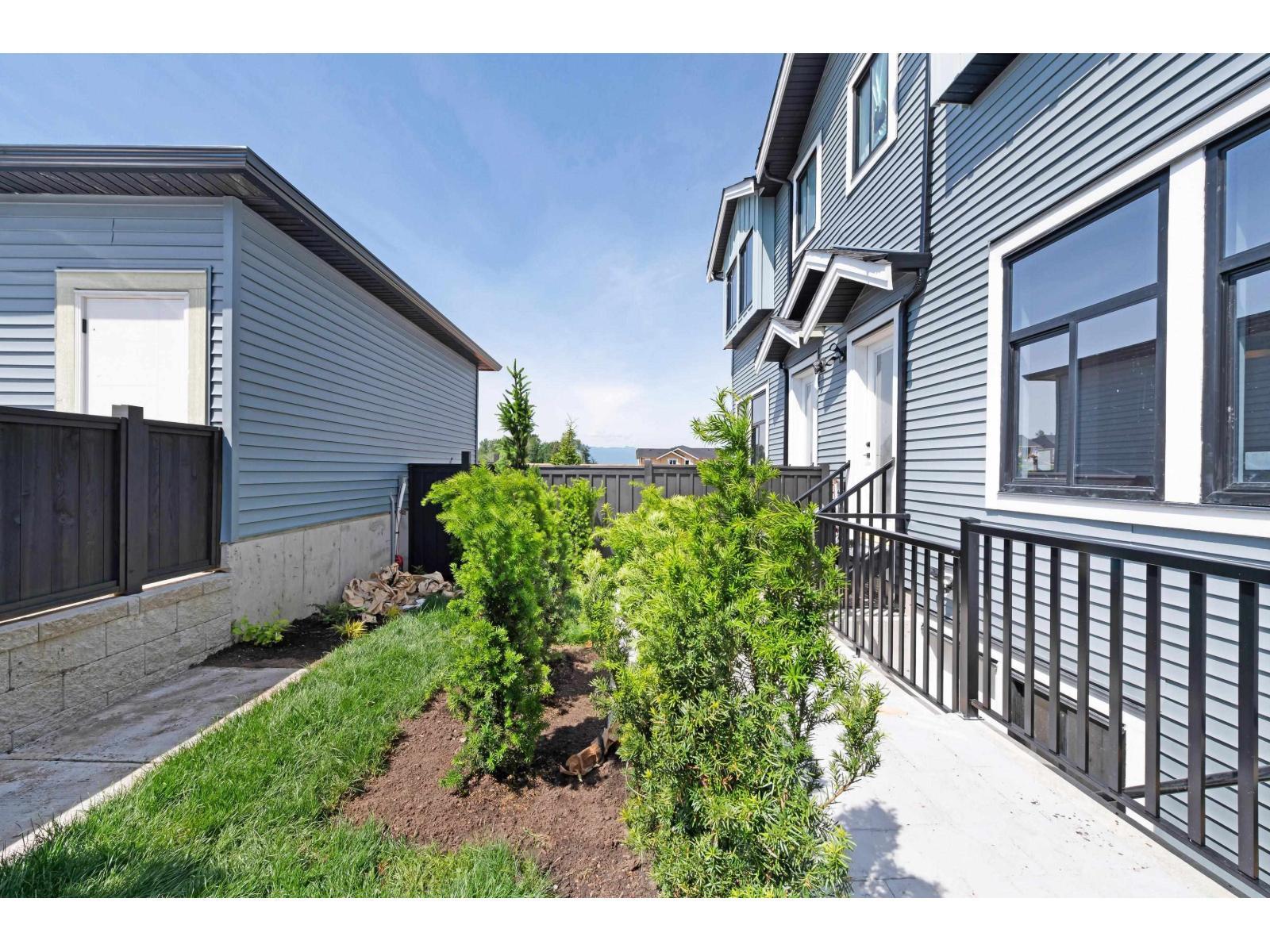 7637 197 Street, Langley, BC - Outdoor With Exterior