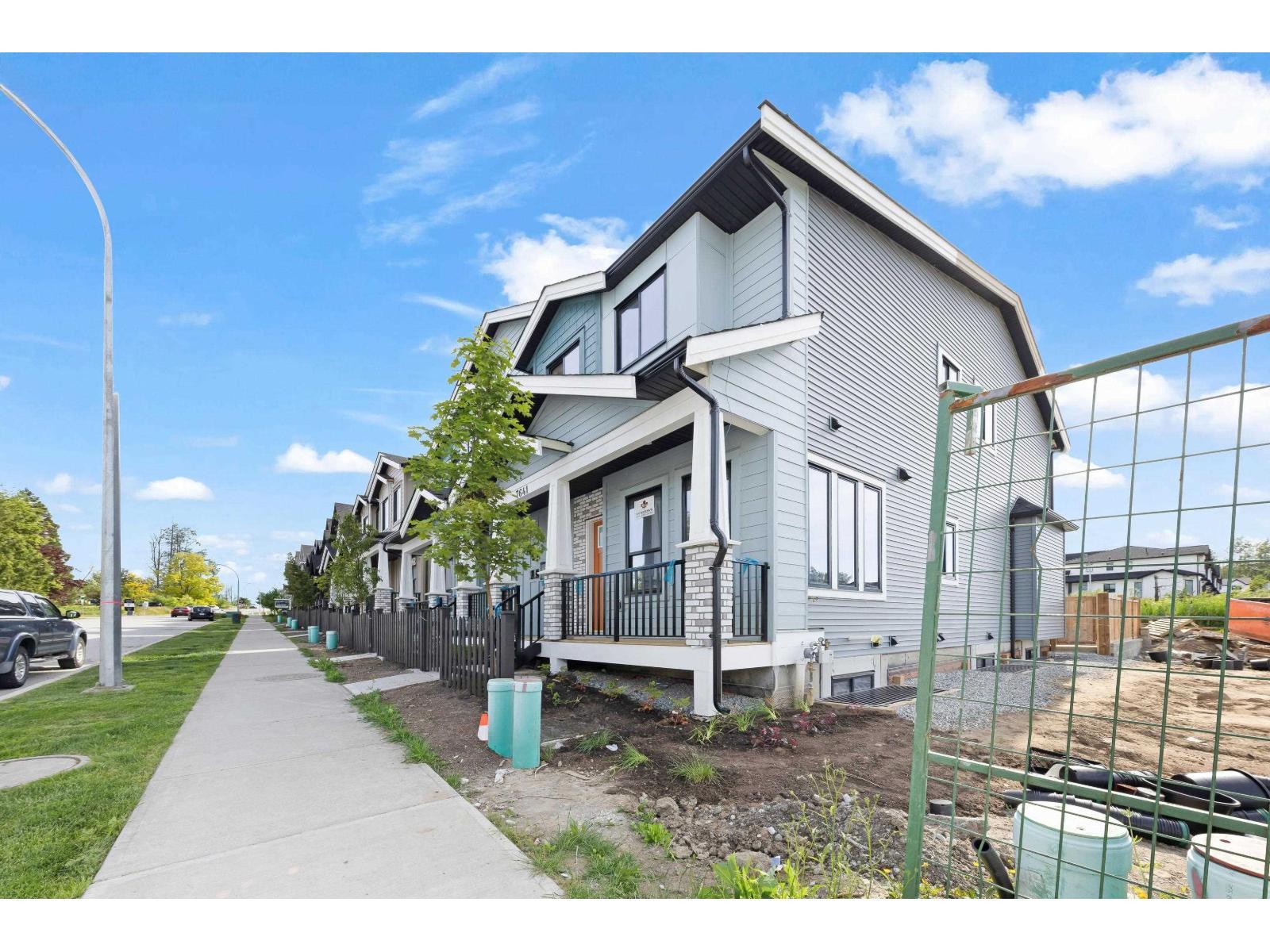 7637 197 Street, Langley, BC - Outdoor