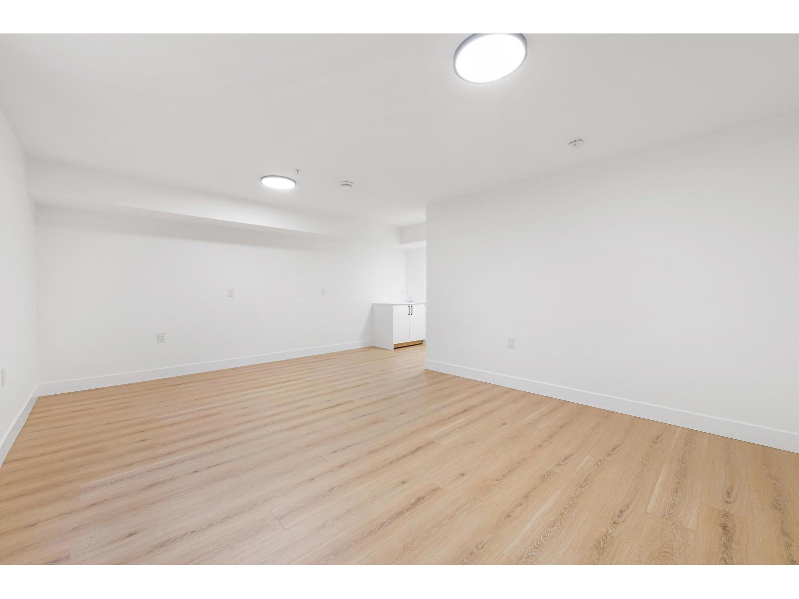 7637 197 Street, Langley, BC - Indoor Photo Showing Other Room