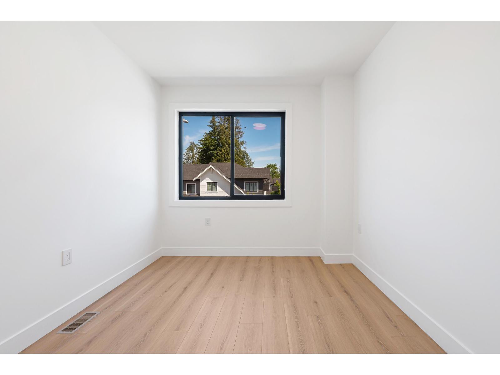 7637 197 Street, Langley, BC - Indoor Photo Showing Other Room