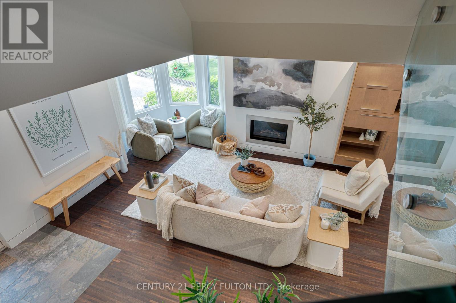 22 Columbine Avenue, Toronto, ON - Indoor Photo Showing Living Room With Fireplace