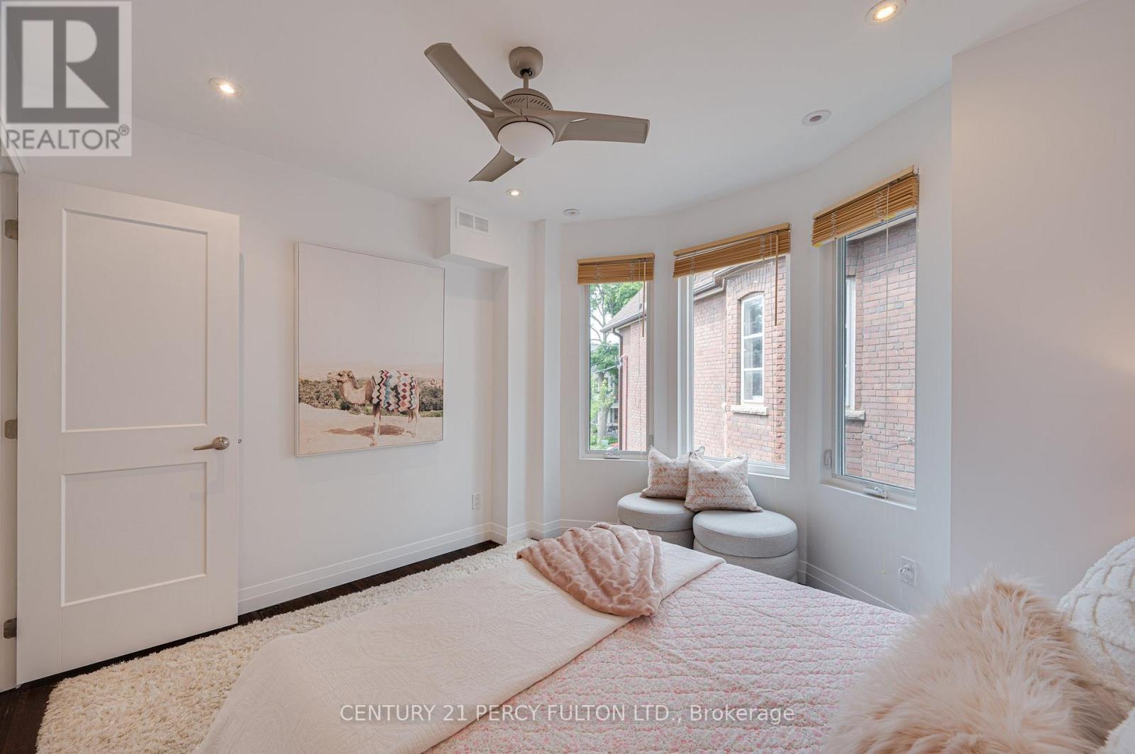 22 Columbine Avenue, Toronto, ON - Indoor Photo Showing Bedroom