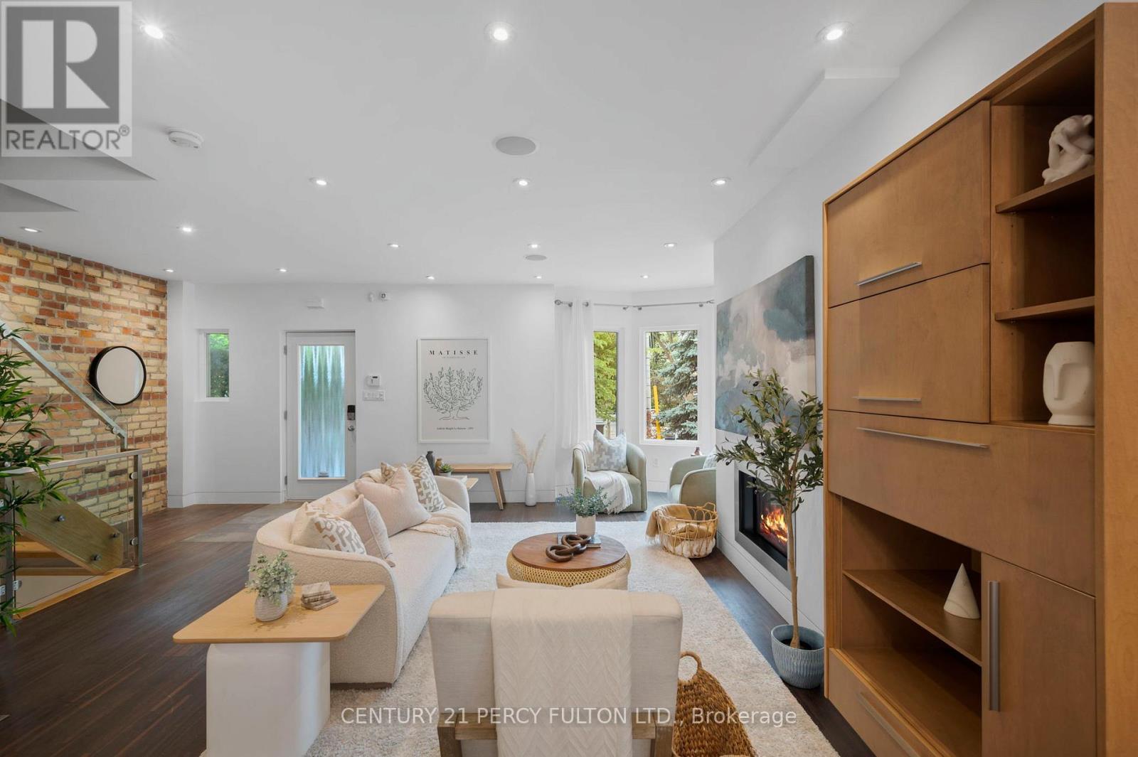 22 Columbine Avenue, Toronto, ON - Indoor