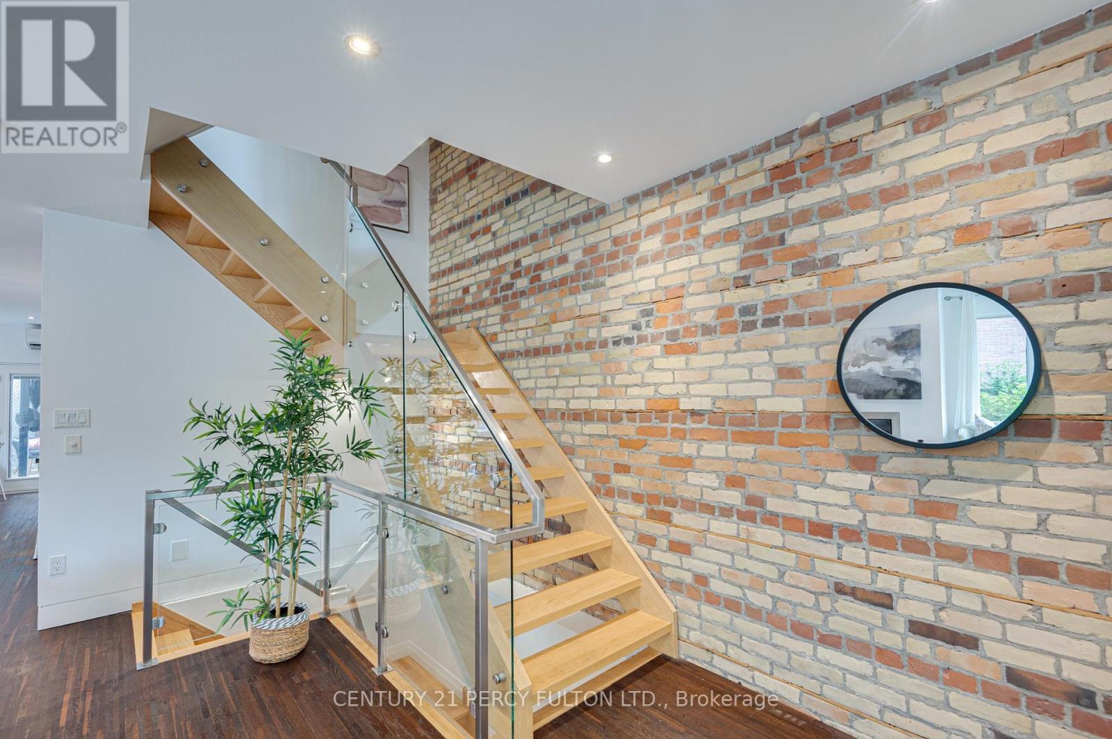 22 Columbine Avenue, Toronto, ON - Indoor Photo Showing Other Room