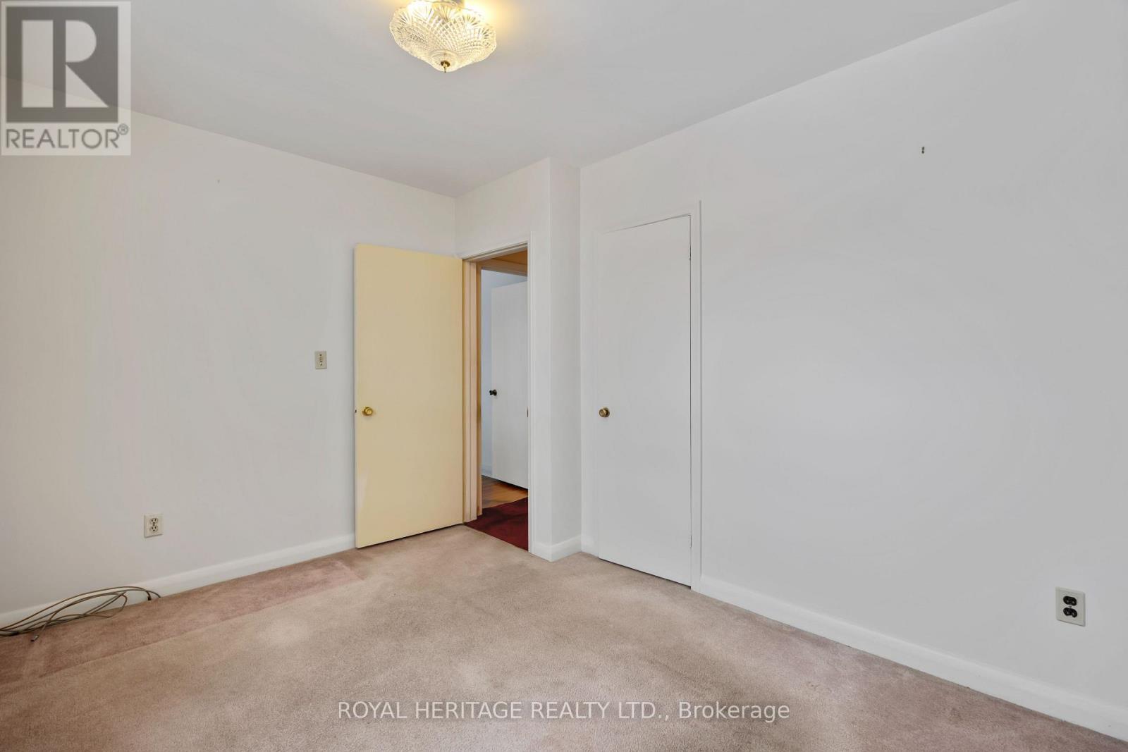178 Ellendale Drive, Toronto, ON - Indoor Photo Showing Other Room