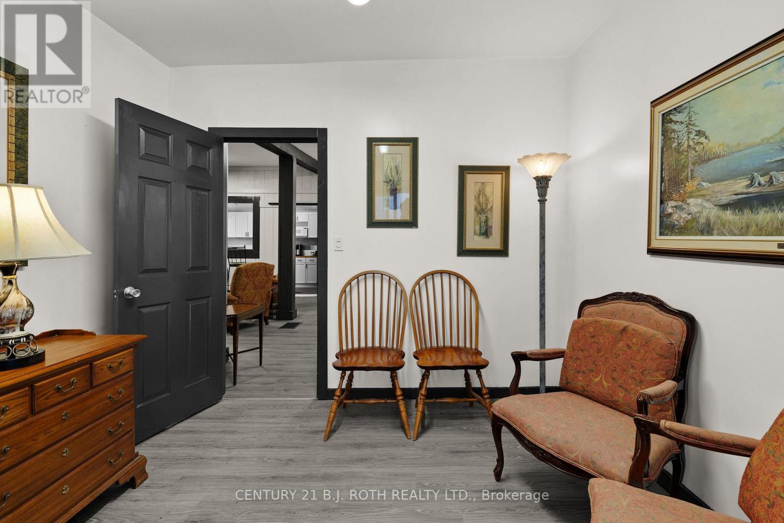 Office - 1285 Bayfield Street N, Springwater, ON