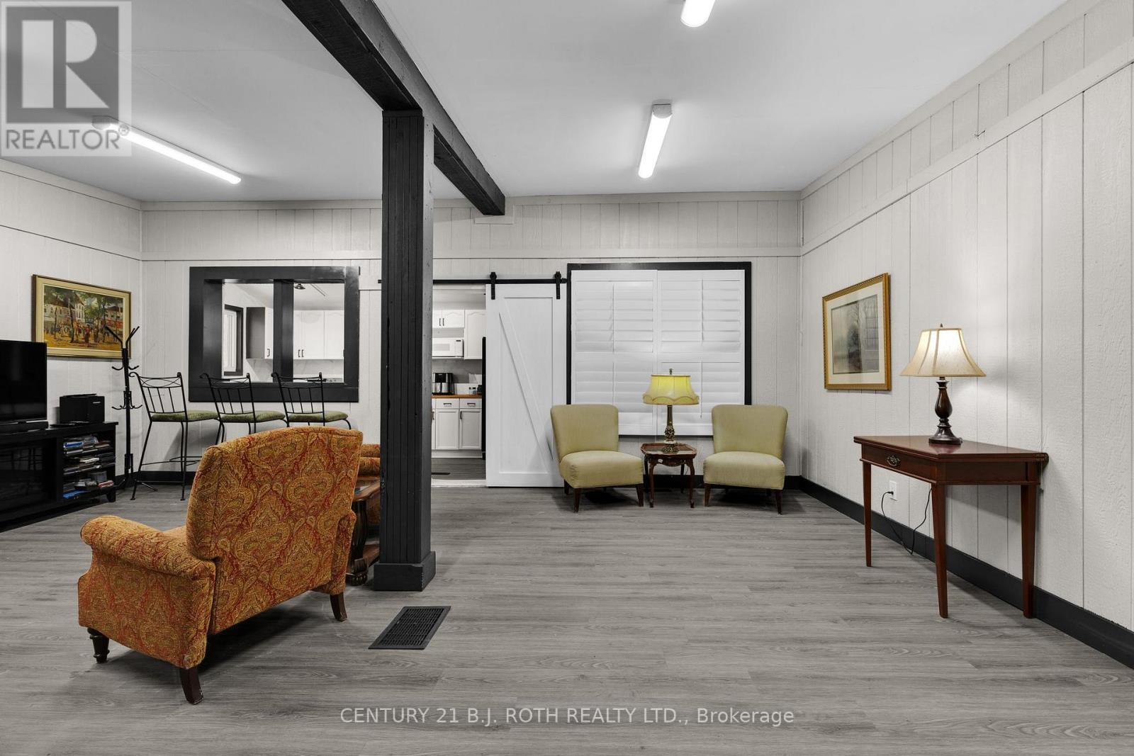 Office - 1285 Bayfield Street N, Springwater, ON