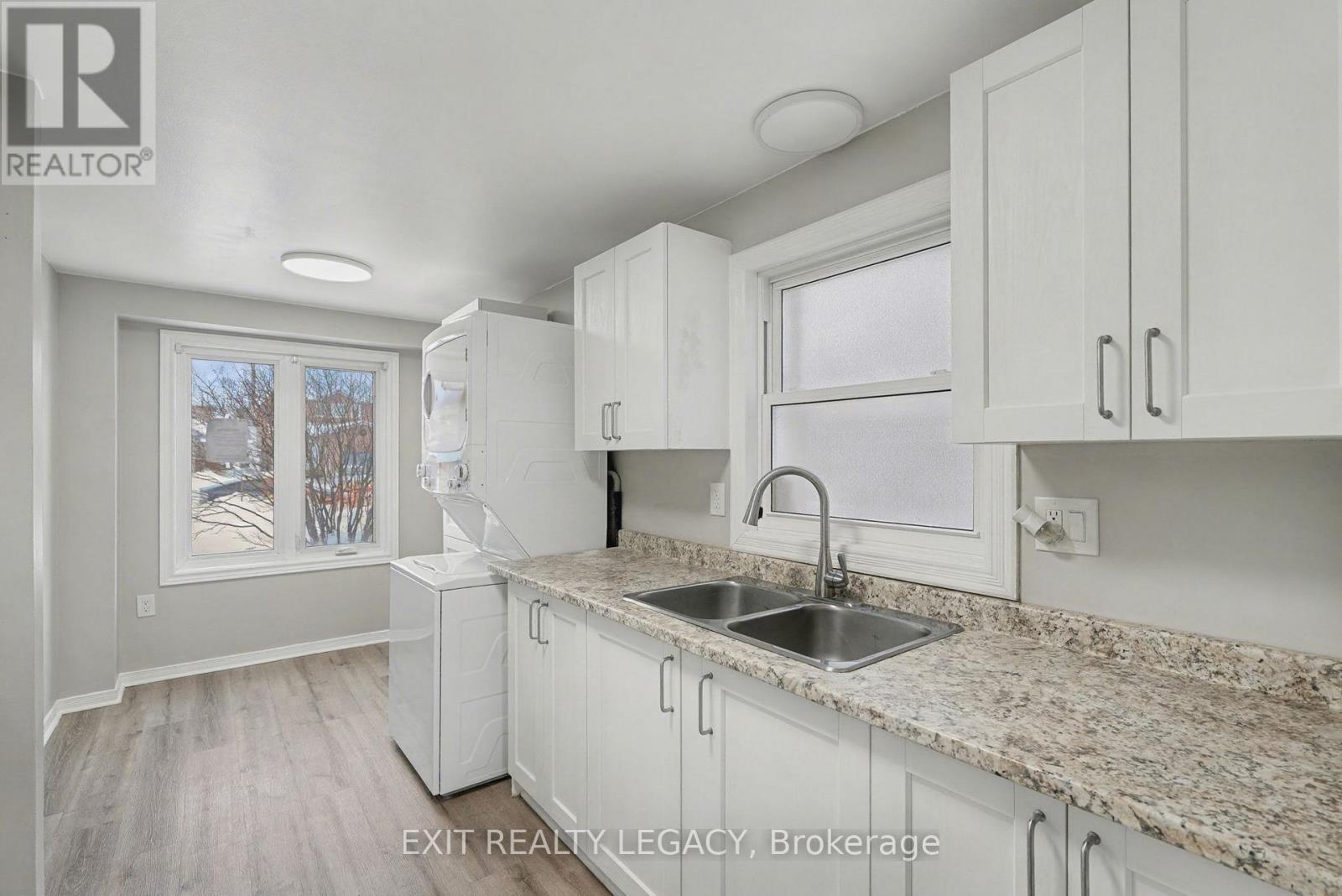 Kitchen - 72 Ferguson Drive, Barrie, ON