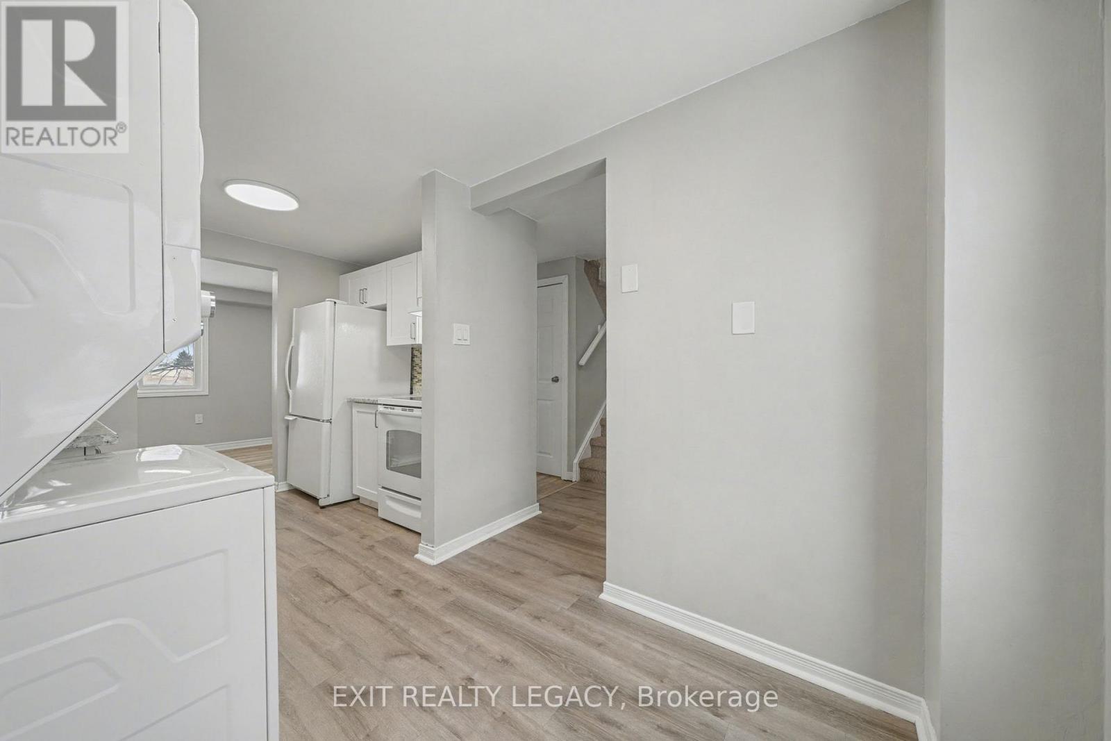 Kitchen - 72 Ferguson Drive, Barrie, ON