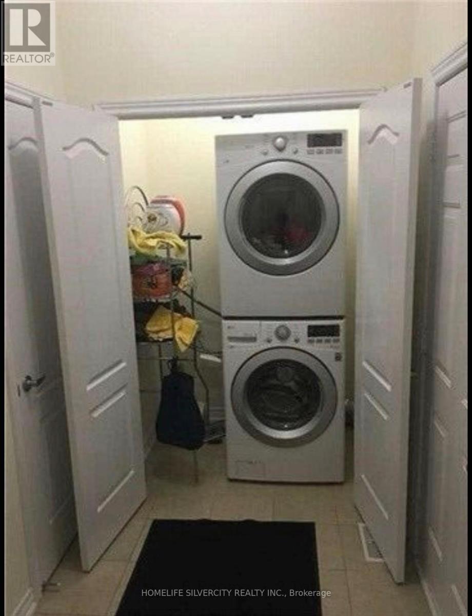 52 Lanark Circle, Brampton, ON - Indoor Photo Showing Laundry Room