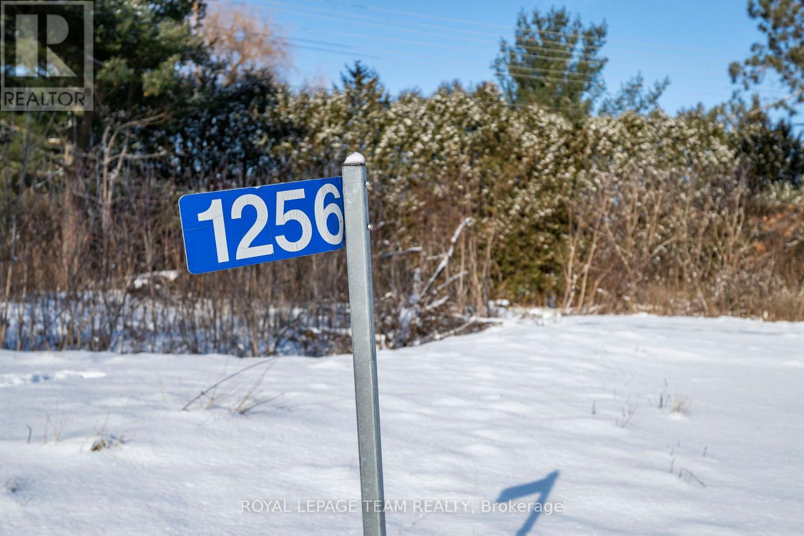 1256 Colonial Road, Ottawa, ON